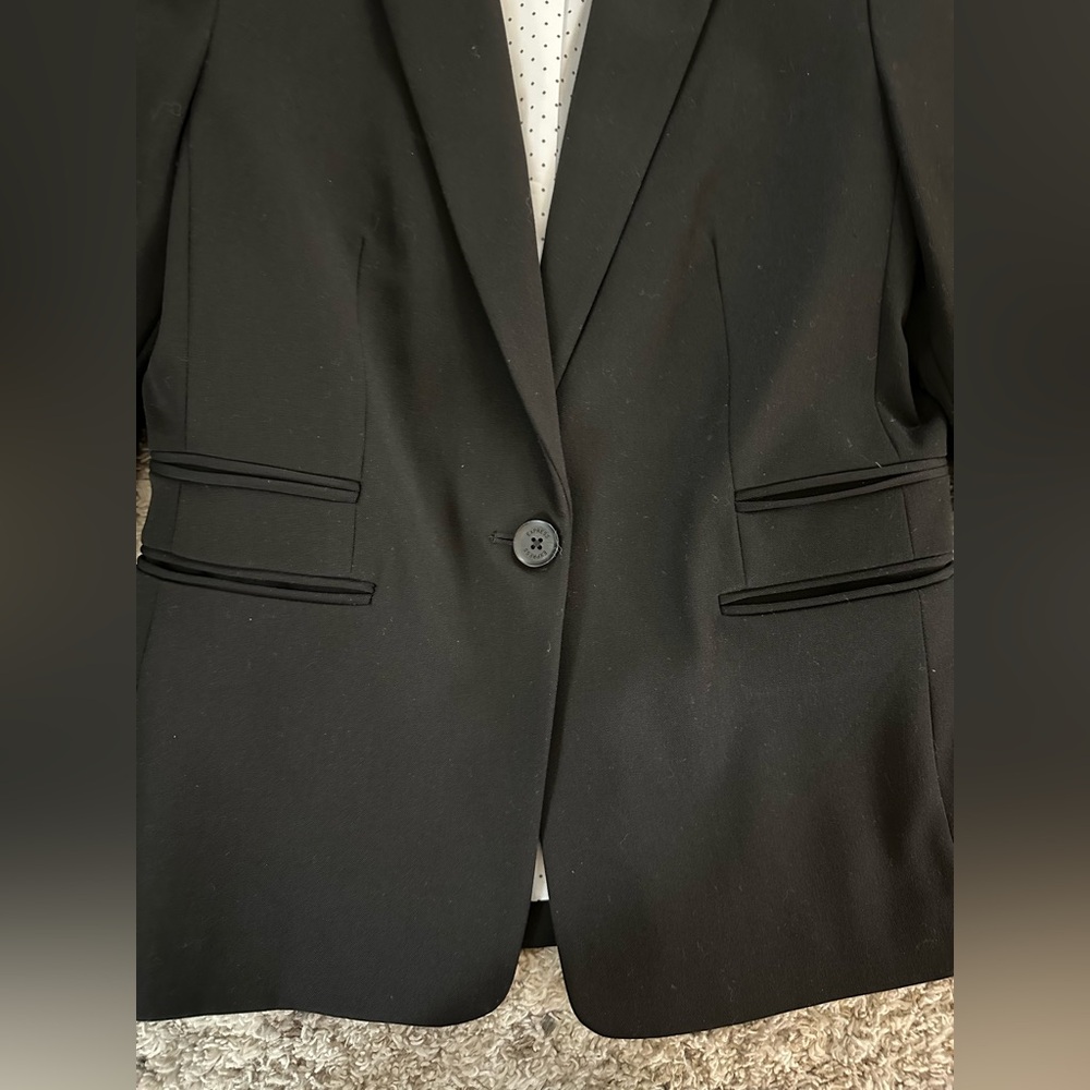 Express Classic Black Blazer - Picture 4 of 8